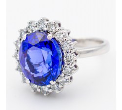 Anello Margherita Tanzanite Ct. 6,63 e Diamanti in oro 18Kt