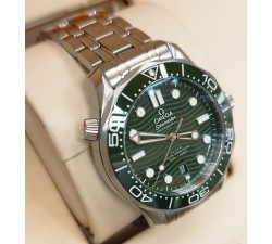 Omega Seamaster Diver 300 M Green NEW 210.30.42.20.10.001