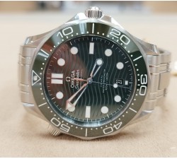 Omega Seamaster Diver 300 M Green NEW 210.30.42.20.10.001