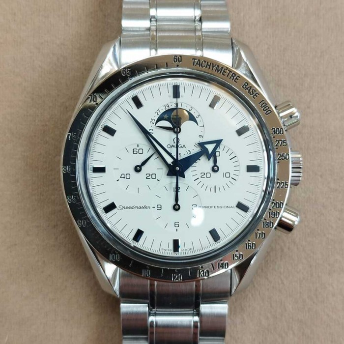 Omega Speedmaster Moonphase 42 mm – Ref. 3575.20.00 (Secondo Polso Completo di Scatola e Garanzia) Omega Speedmaster Moonphase 42 mm – Ref. 3575.20.00 (Secondo Polso Completo di Scatola e Garanzia)