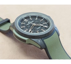 Norqain Wild ONE 42 Khaki NNQ3000QBK1A/B002 – Orologio mai indossato con garanzia