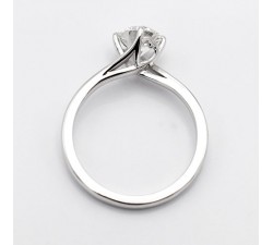 Anello Solitario Valentine con Diamante 0,90 ct – Oro Bianco 18 kt