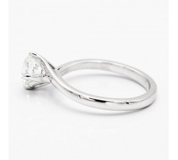 Anello Solitario Valentine con Diamante 0,90 ct – Oro Bianco 18 kt