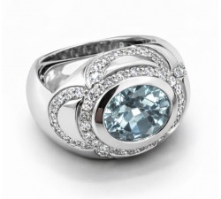 Anello in oro bianco con acquamarina ovale e diamanti naturali