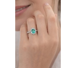 Anello Margherita Smeraldo Ct. 0,56 e Diamanti ct. 0,35 in oro 18Kt - DIENNECI GIOIELLI