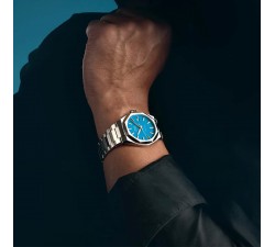 Mido Multifort 8 One Crown turchese indossato