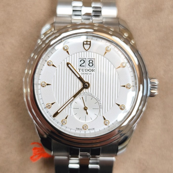 Tudor Glamour Double Date 42 mm Ref. M57100-0005 – Nuovo, Full Set