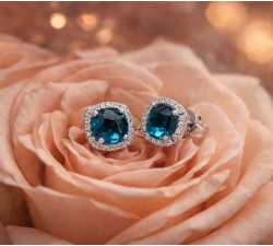 Orecchini topazio blu london e diamanti in oro bianco 18Kt - DIENNECI GIOIELLI