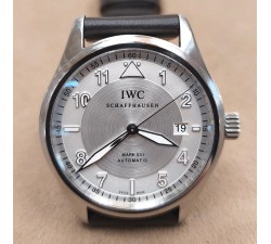 IWC Mark XVI Spitfire IW325502 vista frontale