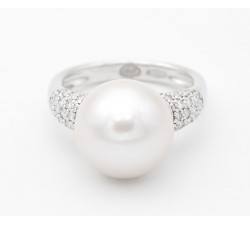 Anello perla australiana e diamanti in oro 18Kt